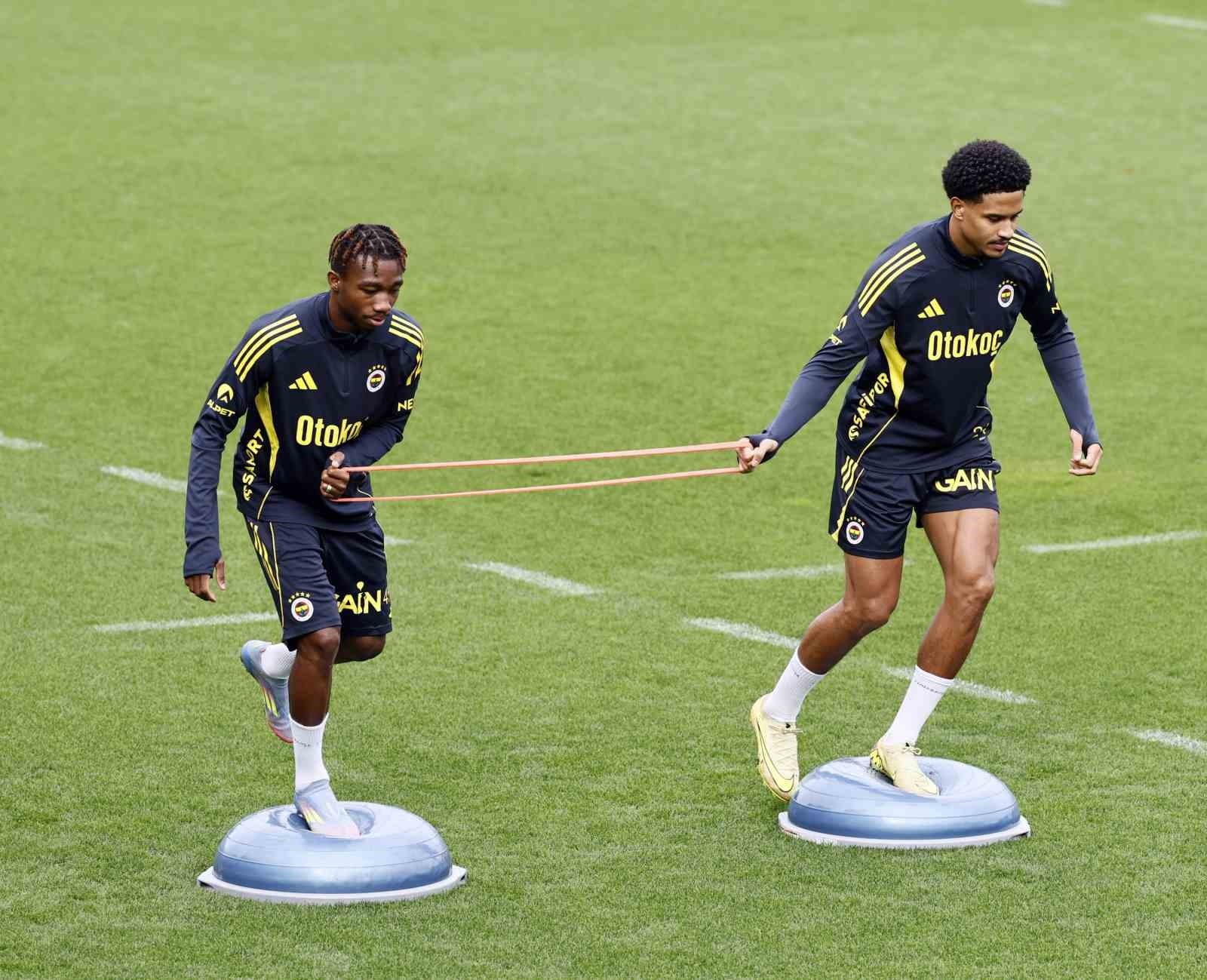 FENERBAHÇE, TRENDYOL SÜPER LİG'İN 13. HAFTASINDA DEPLASMANDA ÇAYKUR RİZESPOR İLE OYNAYACAĞI MAÇIN...