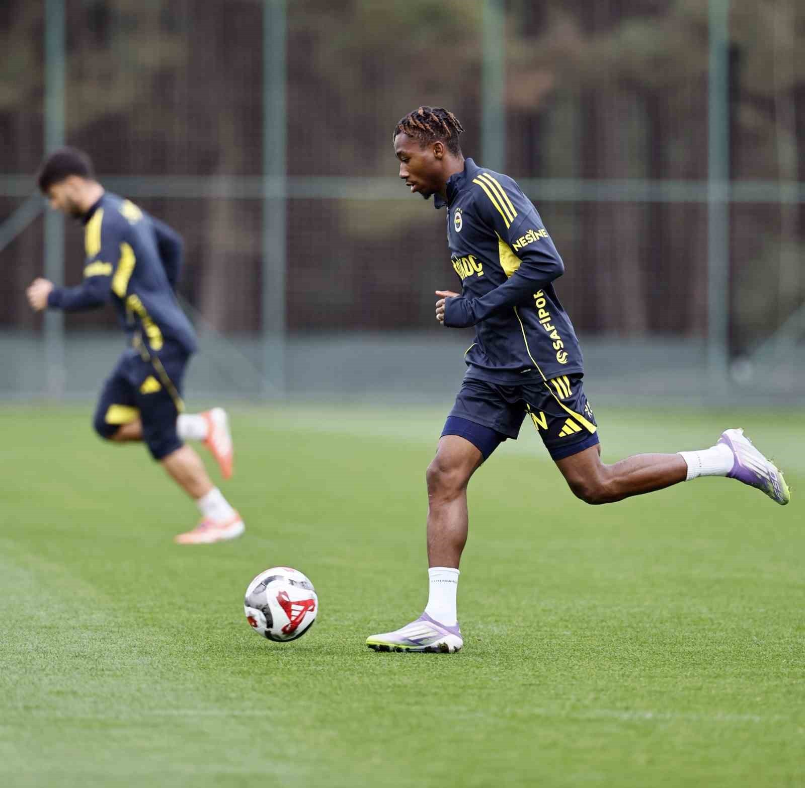 FENERBAHÇE, TRENDYOL SÜPER LİG 13. HAFTASINDA DEPLASMANDA ÇAYKUR RİZESPOR OYNAYACAĞI MAÇIN...