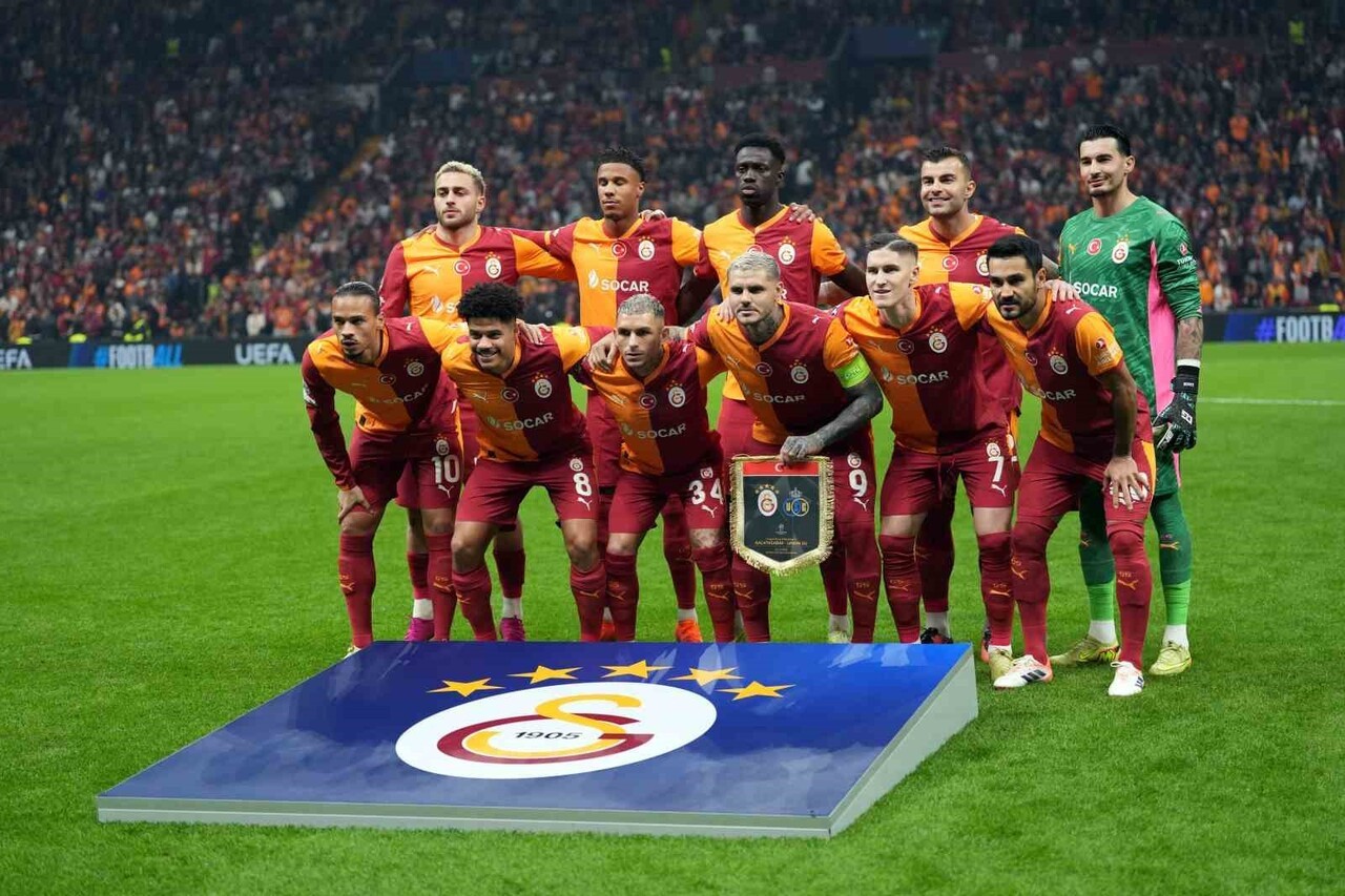 GALATASARAY TEKNİK DİREKTÖRÜ OKAN BURUK, SON OYNADIKLARI GENÇLERBİRLİĞİ MAÇININ 11'İNE GÖRE UNİON...