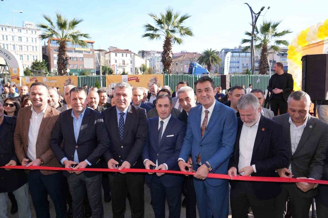 GİRESUN BELEDİYESİ TARAFINDAN BU YIL 5.’Sİ DÜZENLENEN GİRESUN KİTAP FUARI, KAPILARINI...