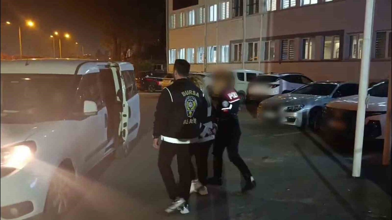 H.V., ASAYİŞ ŞUBE MÜDÜRLÜĞÜ EKİPLERİNCE DÜZENLENEN OPERASYONLA YAKALANDI.