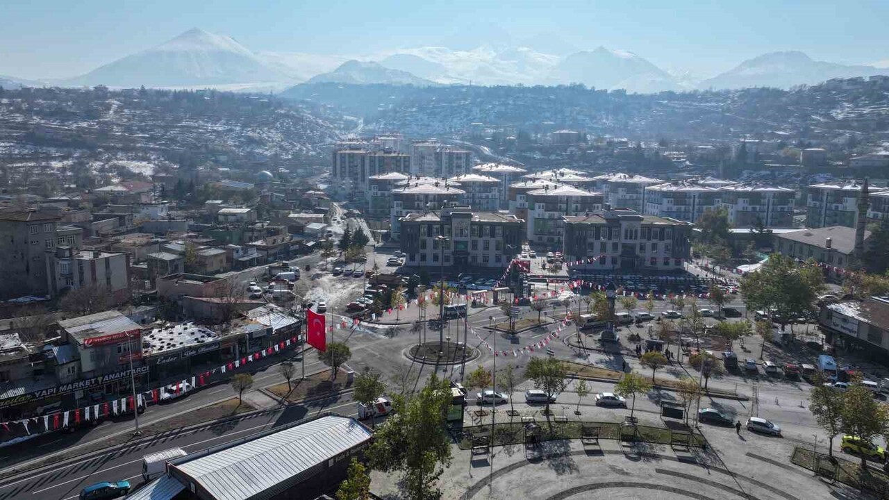 HACILAR BELEDİYE BAŞKANI BİLAL ÖZDOĞAN, KARLA MÜCADELE HAZIRLIKLARININ TAMAMLANDIĞINI BELİRTEREK...