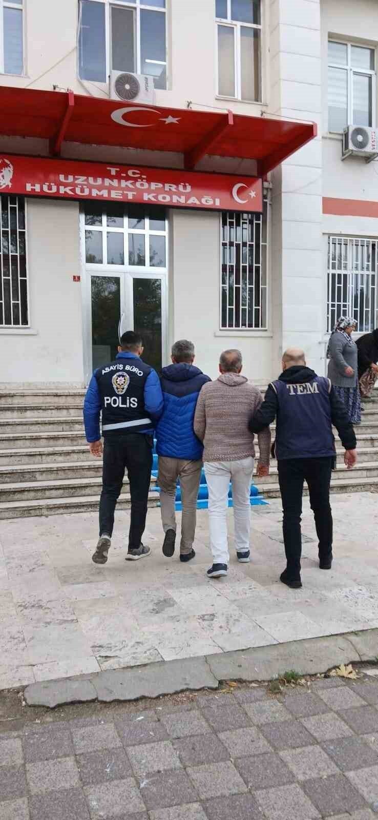 HAKKINDA 1 YIL 3 AY KESİNLEŞMİŞ HAPİS CEZASI BULUNAN ŞAHIS, EDİRNE’NİN UZUNKÖPRÜ İLÇESİNDE...