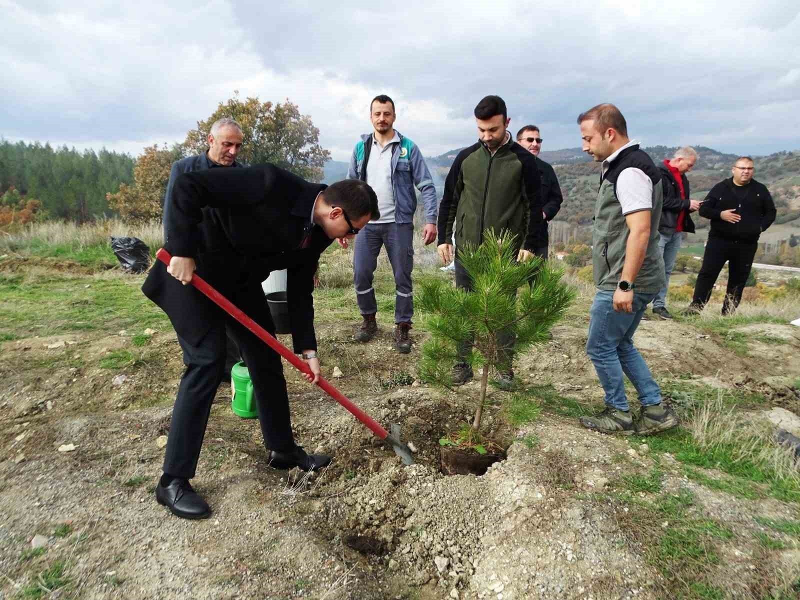 HİSARCIK’TA MİLLİ AĞAÇLANDIRMA GÜNÜNDE 150 FİDAN TOPRAKLA BULUŞTU