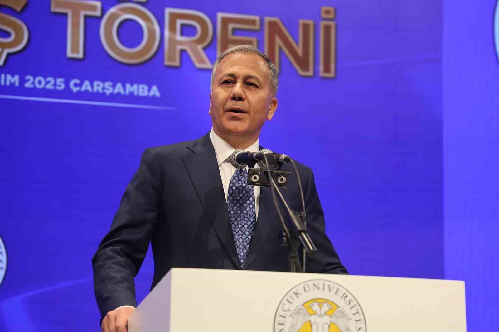 İÇİŞLERİ BAKANI YERLİKAYA BİR KONUŞMA YAPTI