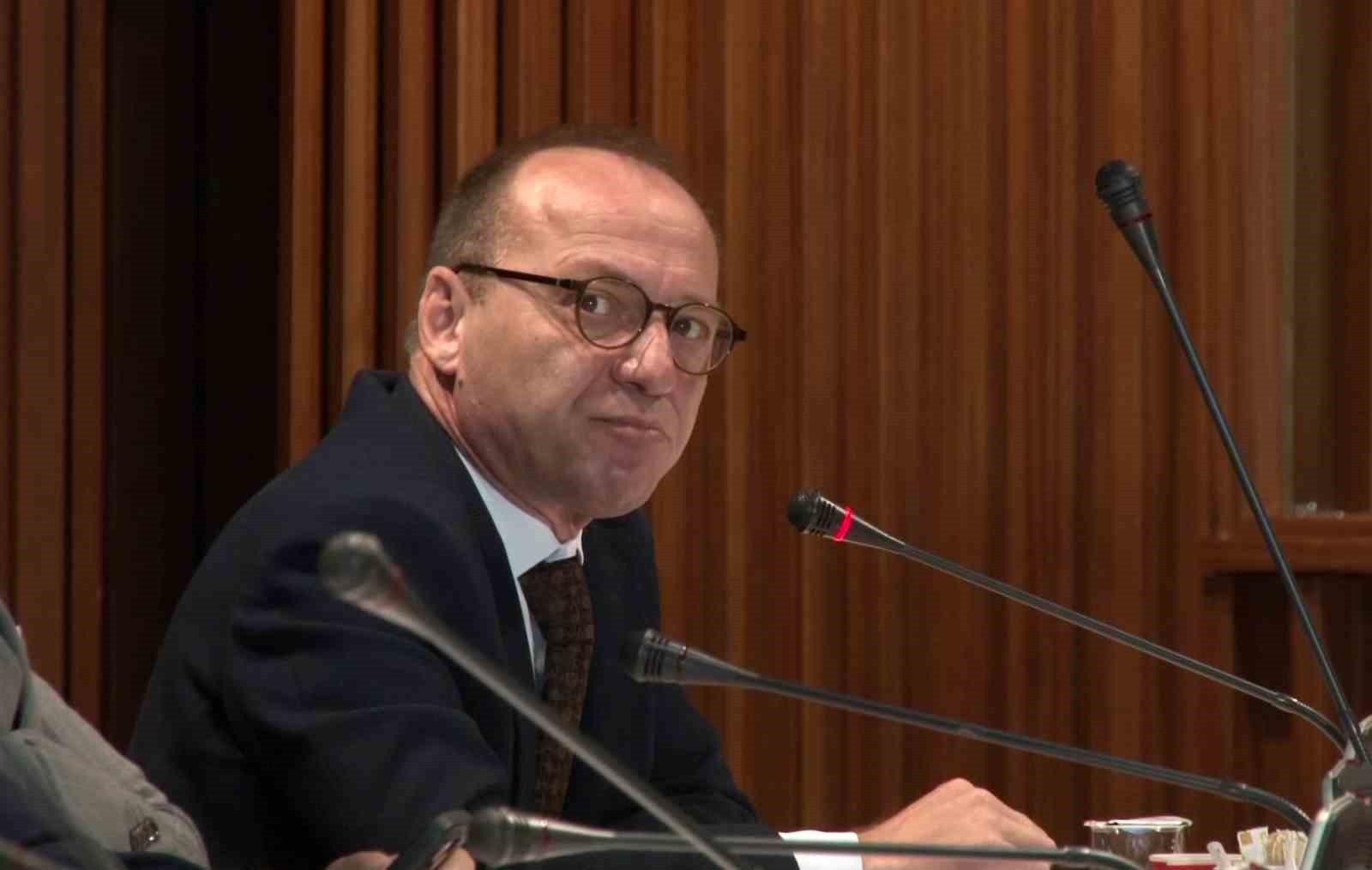 İETT PLANLAMA DAİRE BAŞKANI YUSUF LİMON AÇIKLAMALARDQA BULUNDU