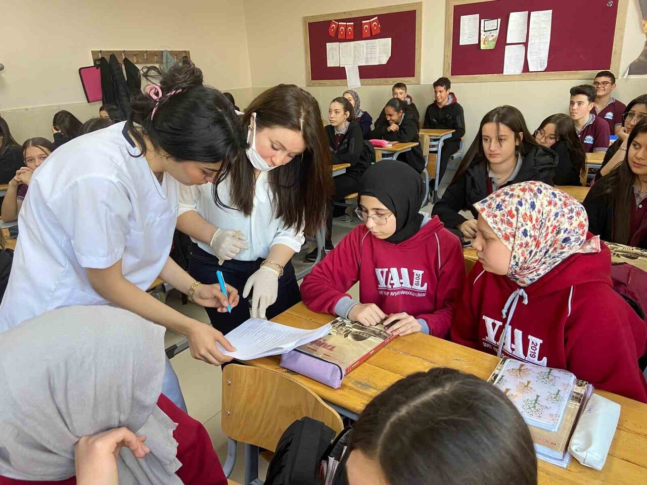 İĞDE ÖMER HALİSDEMİR ÜNİVERSİTESİ TOPLUMSAL KATKI KOORDİNATÖRLÜĞÜ İLE DİŞ HEKİMLİĞİ FAKÜLTESİ...