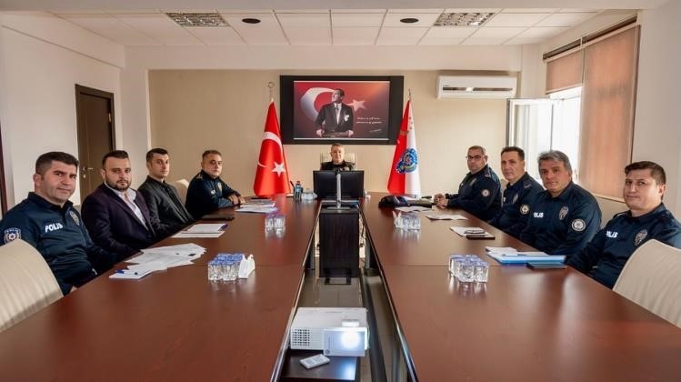 İL EMNİYET MÜDÜRÜ ŞENER, TEKNOLOJİ BİRİMLERİYLE ÇALIŞMALARI DEĞERLENDİRDİ