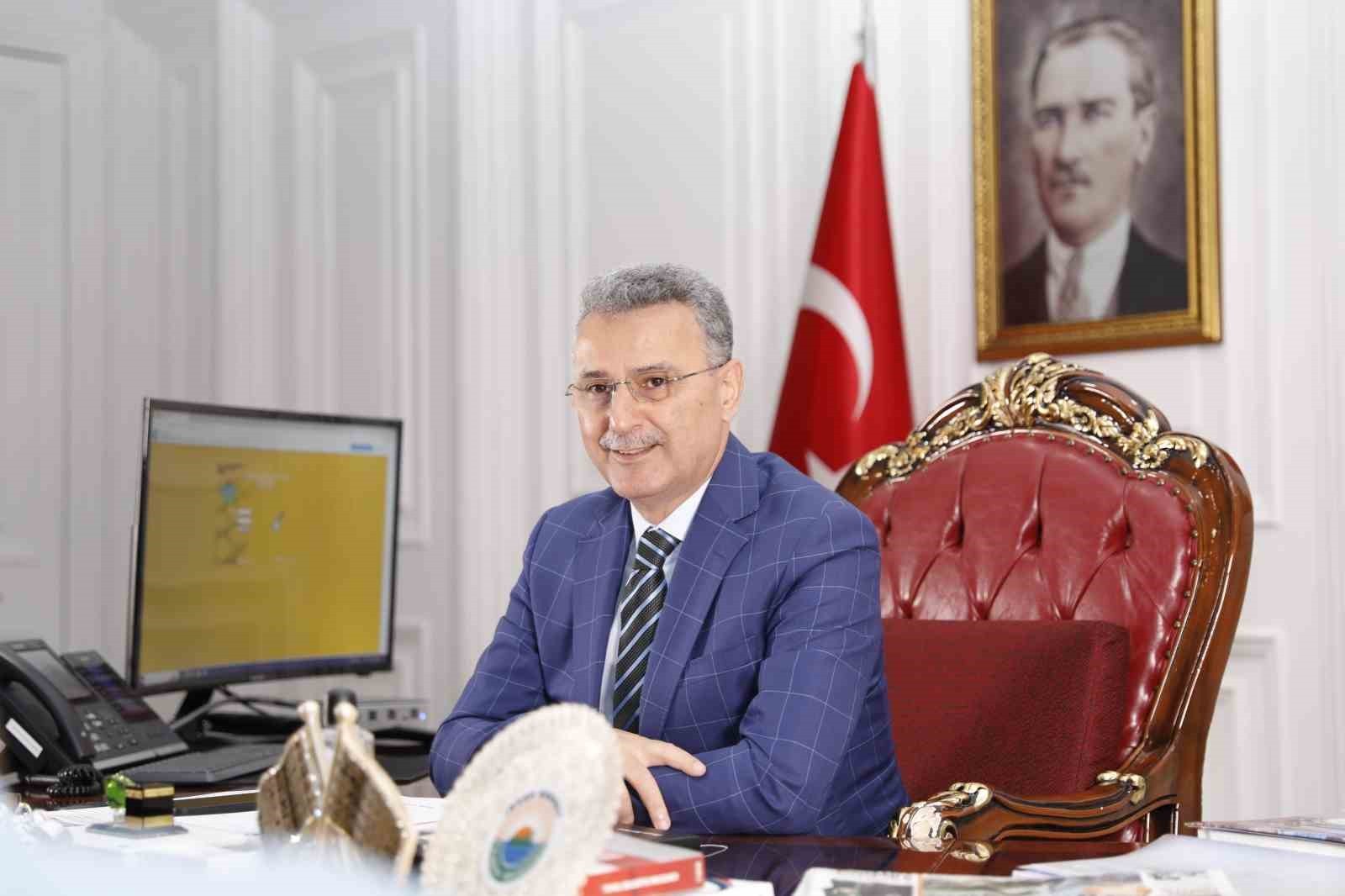 İLKADIM BELEDİYE BAŞKANI İHSAN KURNAZ