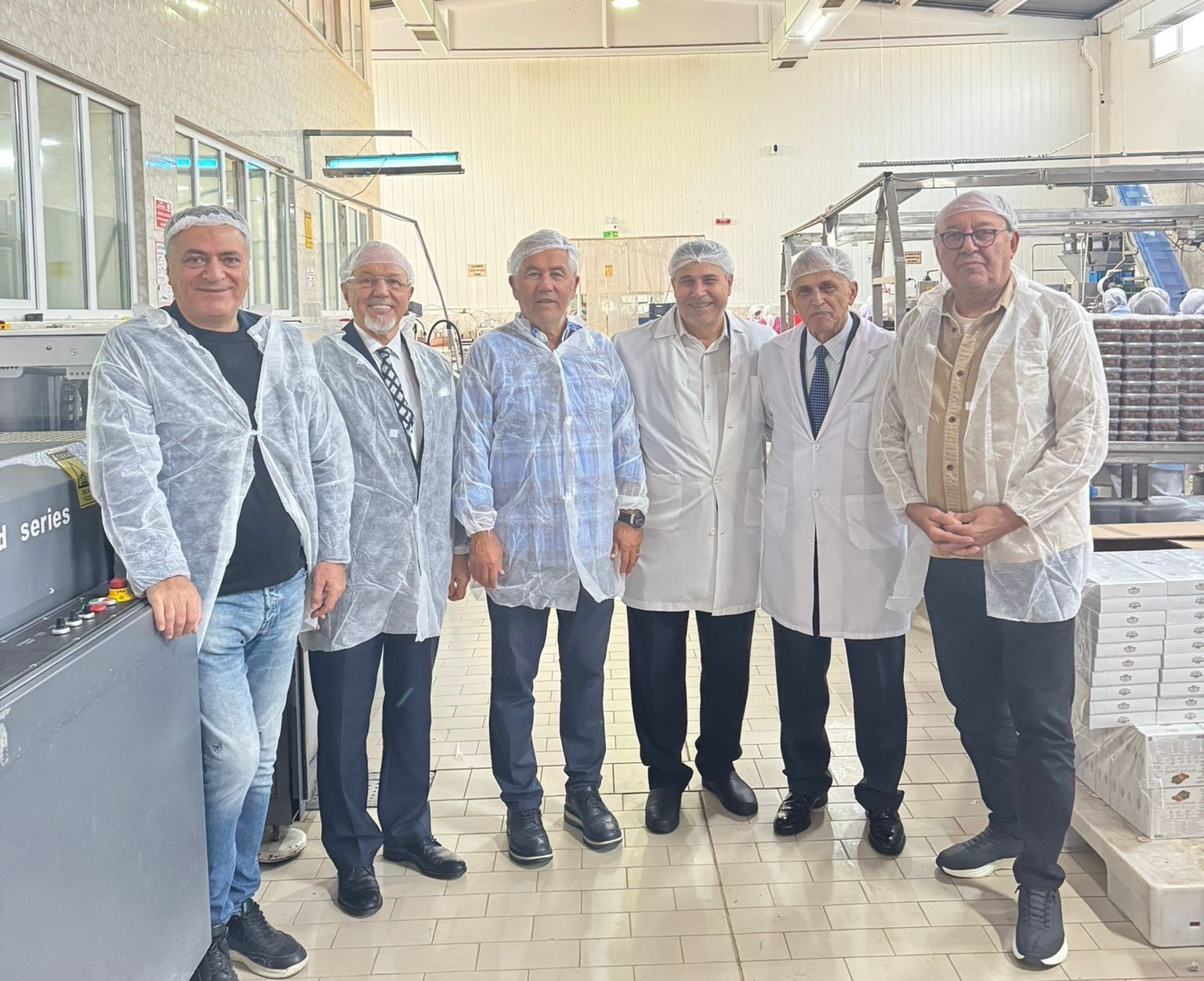 İŞADAMLARI KARDELEN KESTANE ŞEKERİNİ ZİYARET ETTİ