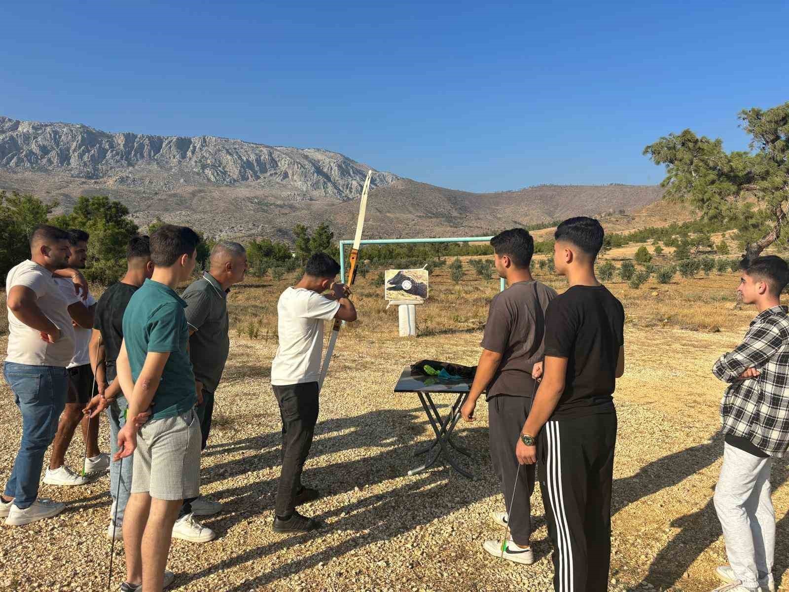 IŞIKLI MAHALLESİ MUHTARLIĞI GENÇLERE VE ÇOCUKLARA YÖNELİK SOSYAL ETKİNLİK DÜZENLEDİ