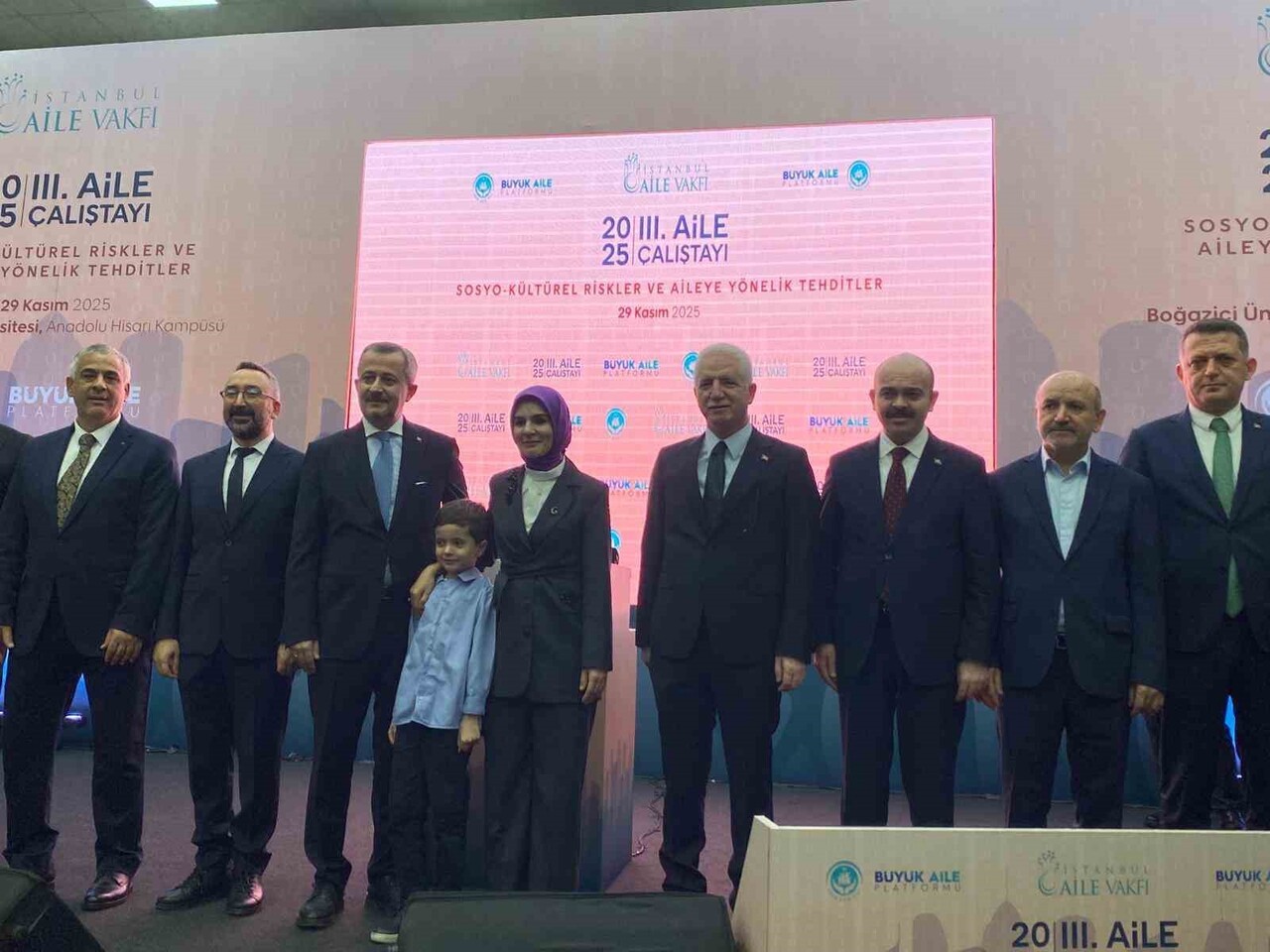 İSTANBUL (İHA) - AİLE VE SOSYAL HİZMETLER BAKANI MAHİNUR ÖZDEMİR GÖKTAŞ, " AİLEYİ KORUYAN HER...