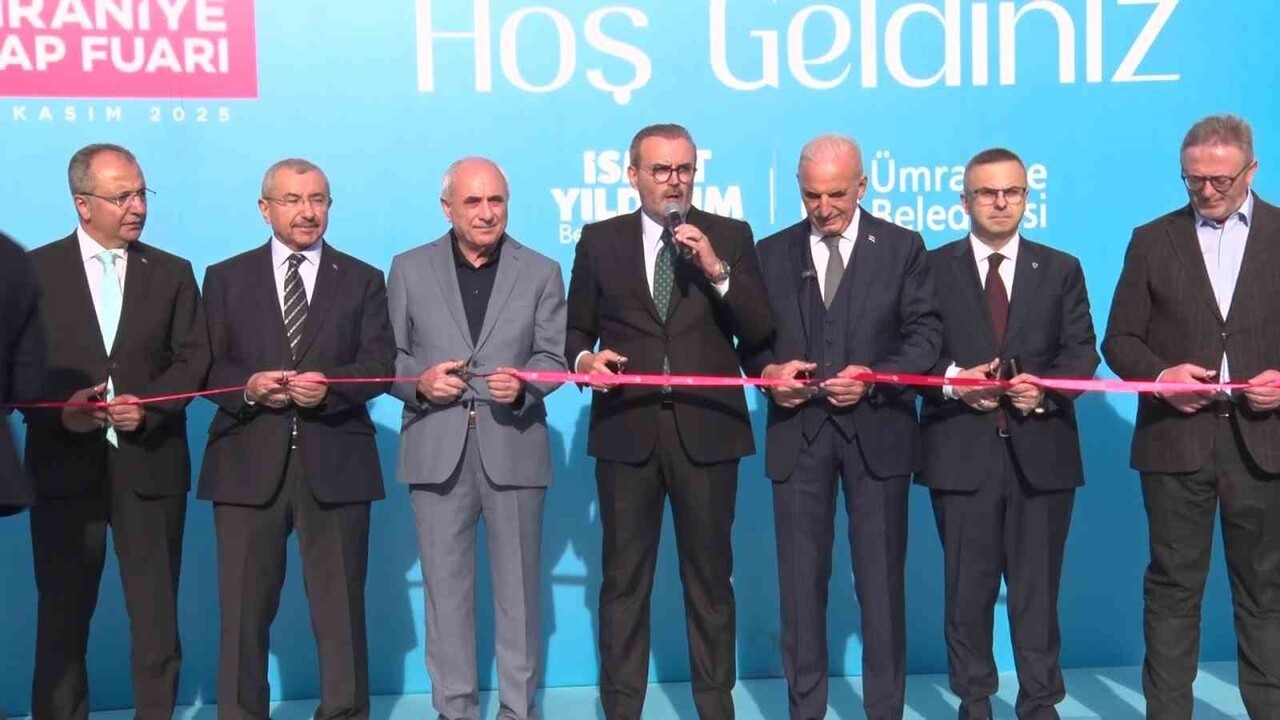 İSTANBUL (İHA) - ÜMRANİYE BELEDİYESİ, KÜLTÜR VE EDEBİYAT DÜNYASINI AYNI ÇATI ALTINDA BULUŞTURMAYA...