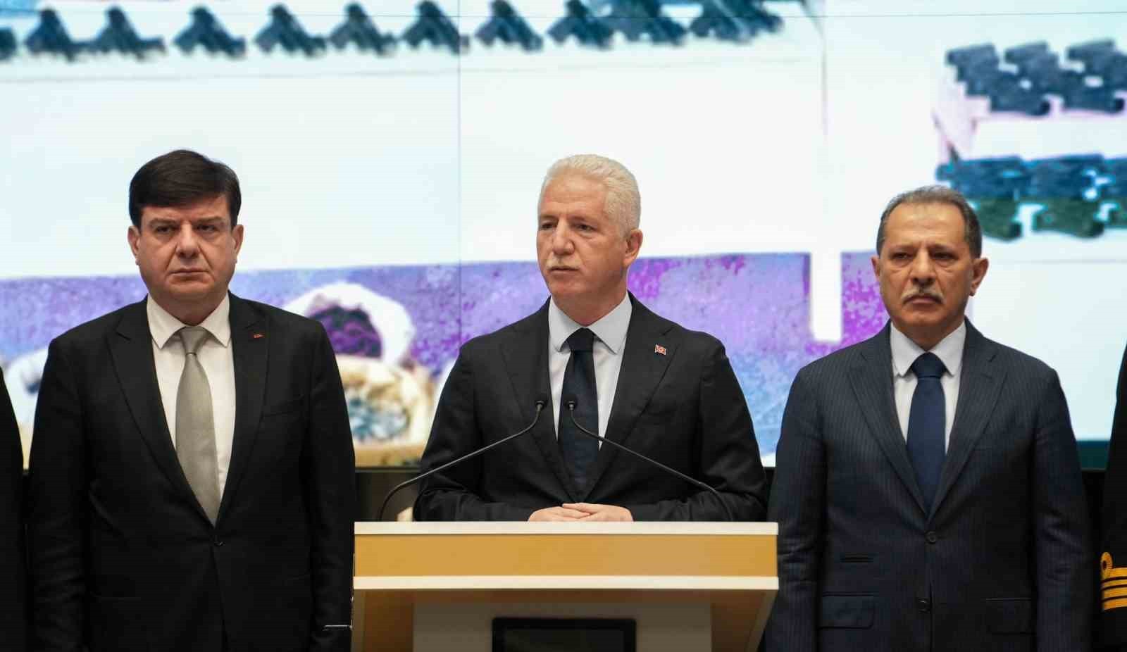 İSTANBUL VALİSİ DAVUT GÜL, İSTANBUL’DA 2025 YILININ 10 AYLIK EMNİYET VERİLERİNİ...