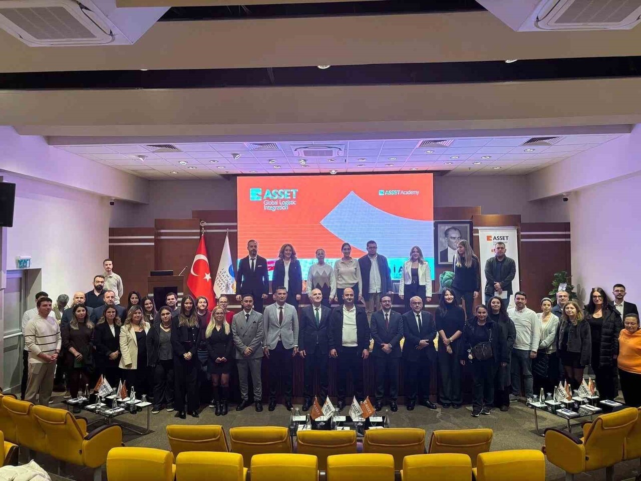 İZMİR ATATÜRK ORGANİZE SANAYİ BÖLGESİ (İAOSB), DIŞ TİCARET ALANINDAKİ GÜNCEL GELİŞMELERİN ELE...