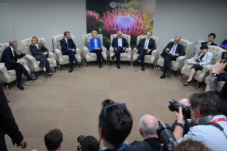 JOHANNESBURG (İHA) - AVRUPA BİRLİĞİ (AB) ÜYESİ VE UKRAYNA’YI DESTEKLEYEN DİĞER ÜLKELER TARAFINDAN...