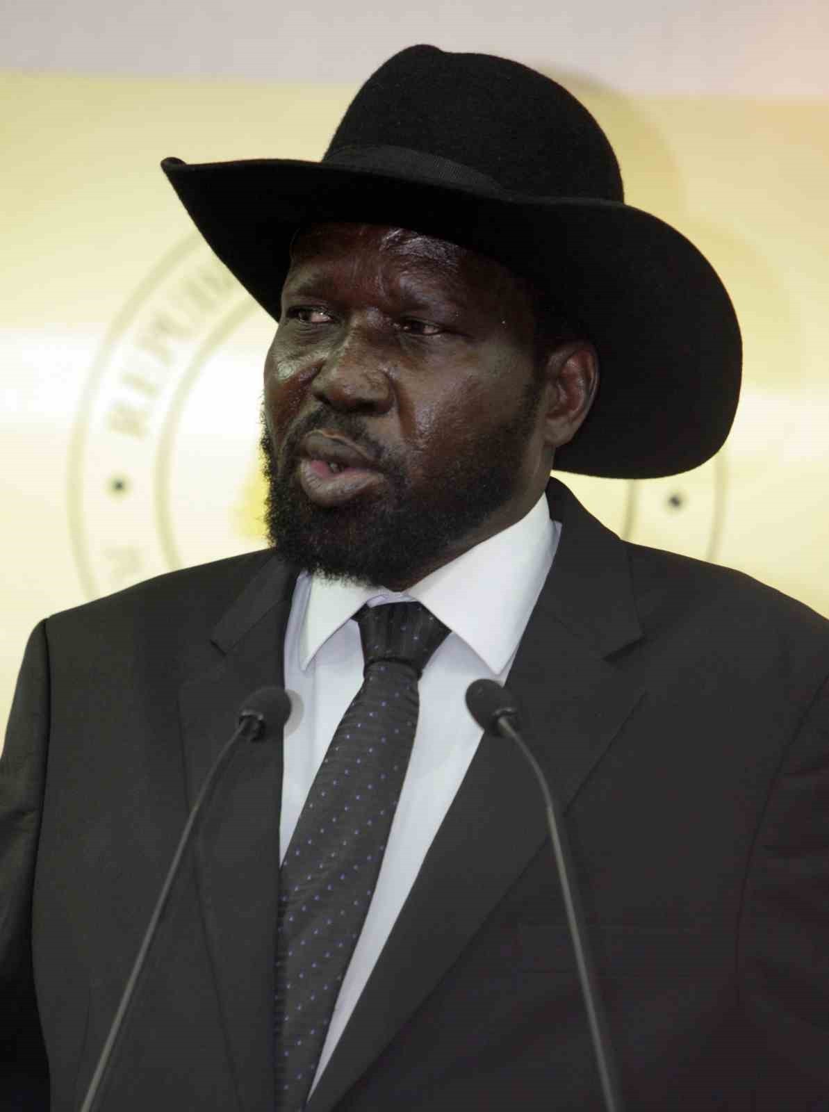 JUBA (İHA) - GÜNEY SUDAN’DA 2 AY ÖNCE GÖREVE BAŞLAYAN MALİYE BAKANI ATHİAN DİİNG ATHİAN’IN...