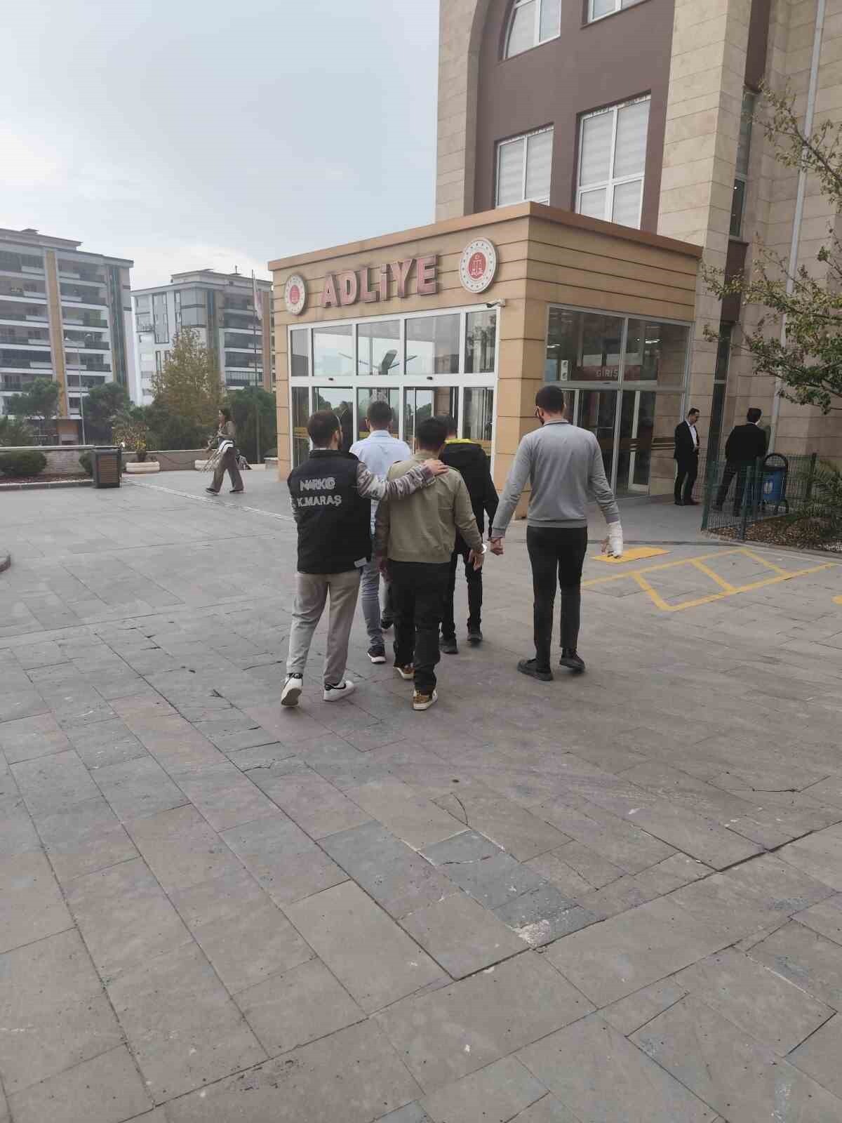 KAHRAMANMARAŞ'TA DÜZENLENEN UYUŞTURUCU OPERASYONUNDA 4 KİŞİ TUTUKLANDI