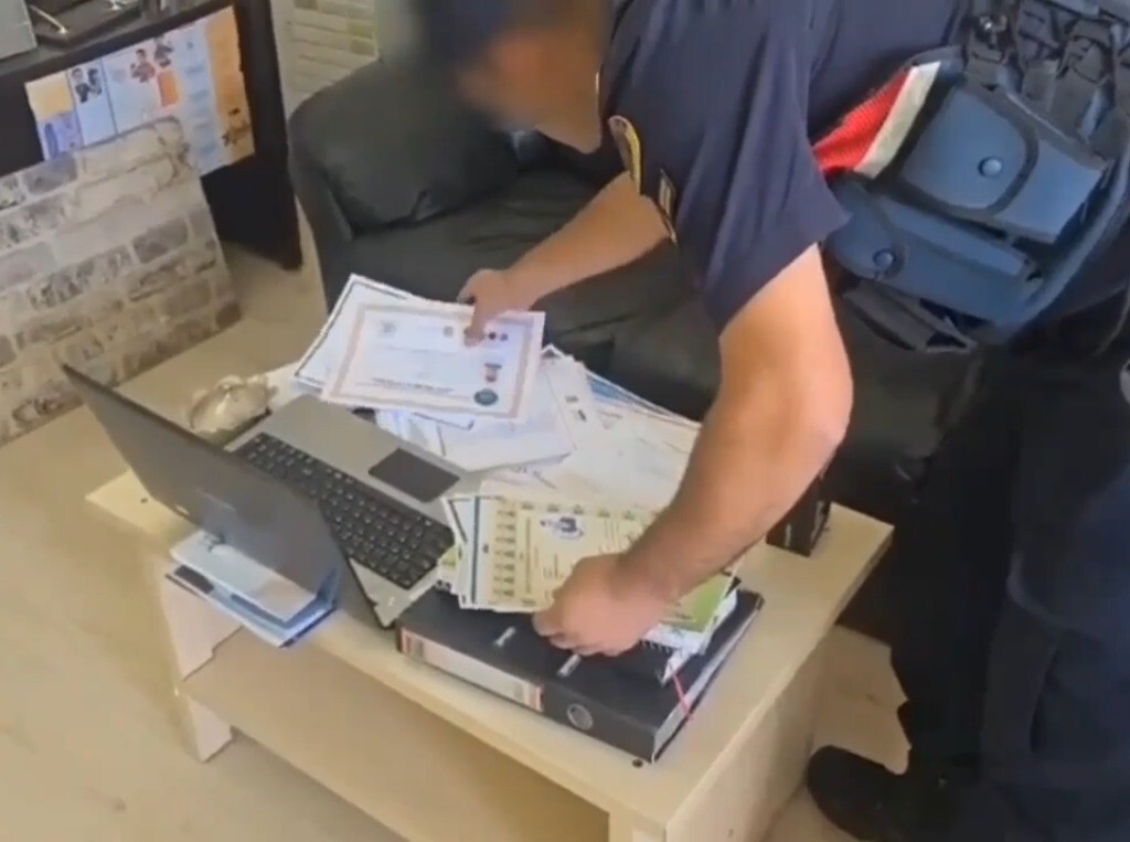 KAHRAMANMARAŞ MERKEZLİ DÜZENLENEN SAHTE BELGE OPERASYONUNDA 7 KİŞİ TUTUKLANDI