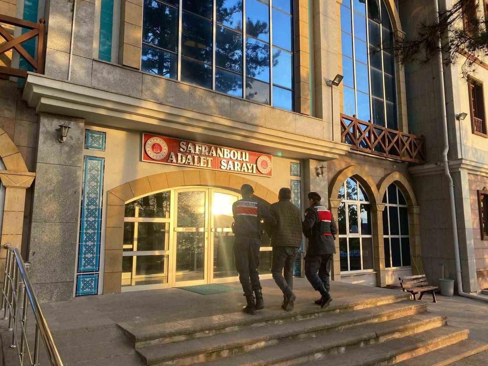 KARABÜK’ÜN SAFRANBOLU İLÇESİNDE, 12 AYRI SUÇTAN HAKKINDA 29 YIL 9 AY 15 GÜN KESİNLEŞMİŞ HAPİS...