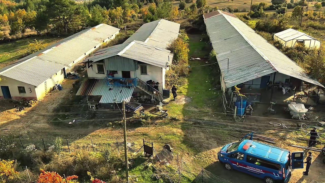 KARABÜK’ÜN SAFRANBOLU İLÇESİNDE, 12 AYRI SUÇTAN HAKKINDA 29 YIL 9 AY 15 GÜN KESİNLEŞMİŞ HAPİS...