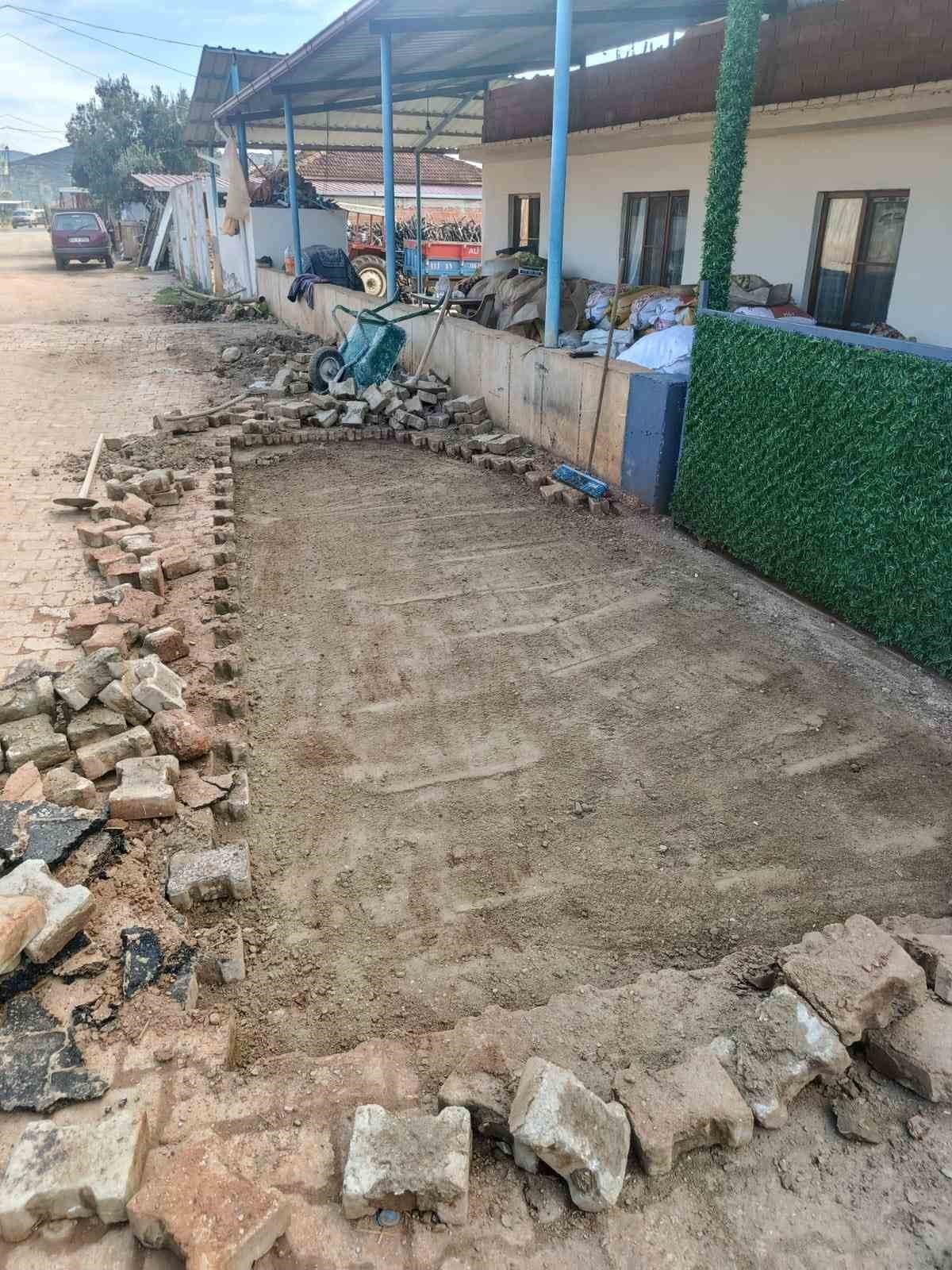 KARACASU’DA BELEDİYENİN ÇALIŞMALARI SÜRÜYOR