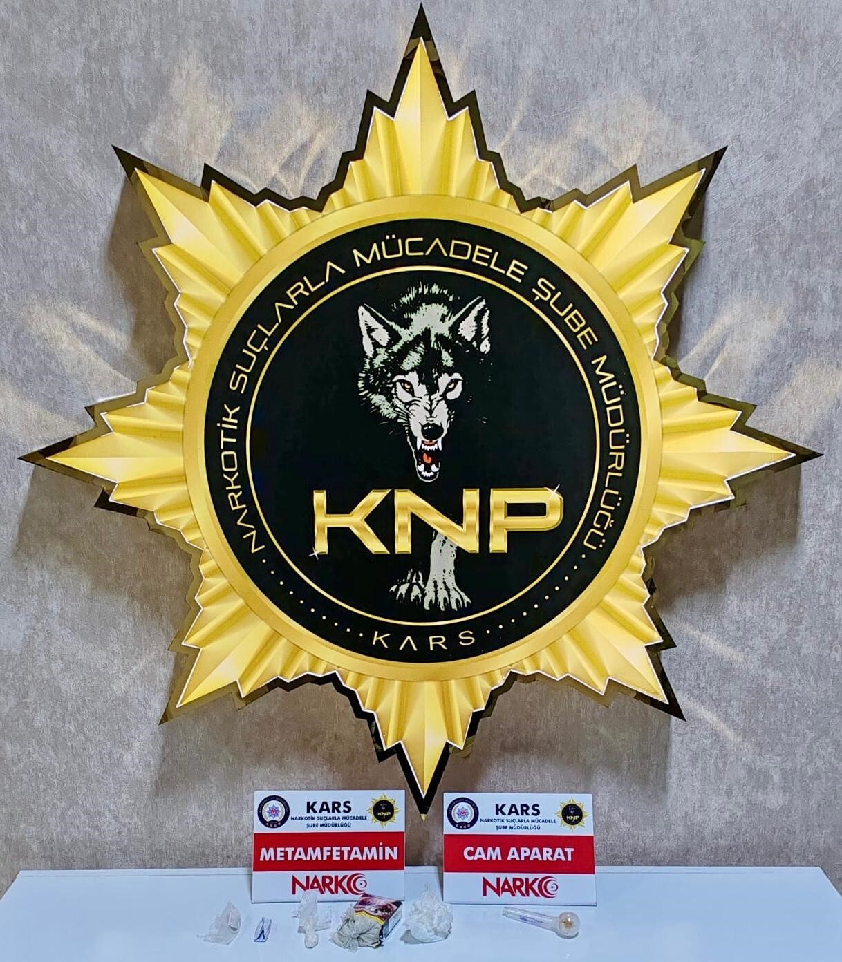 KARS’TA BİR APARTA UYUŞTURUCU OPERASYONU(KARS-İHA)