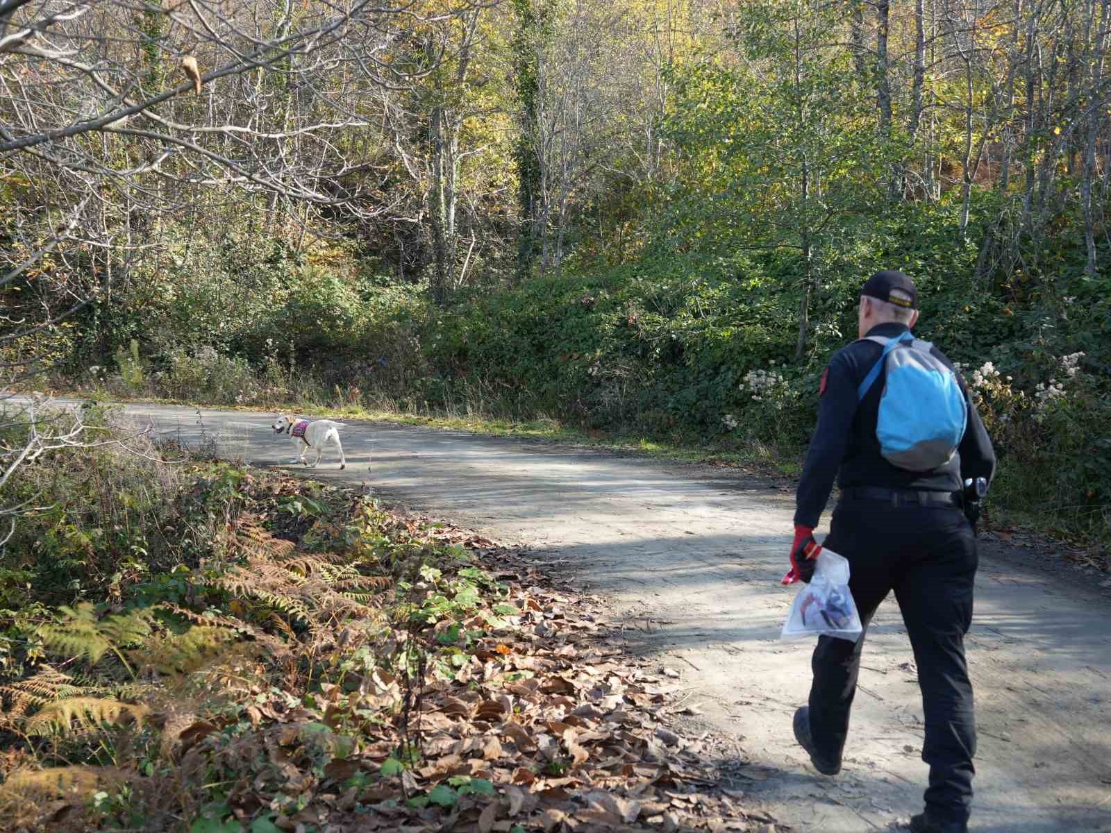 KASTAMONU’NUN BOZKURT İLÇESİNDE KAYBOLAN ANNE İLE 5 YAŞINDAKİ OĞLUNU ARAMA ÇALIŞMALARI DEVAM...