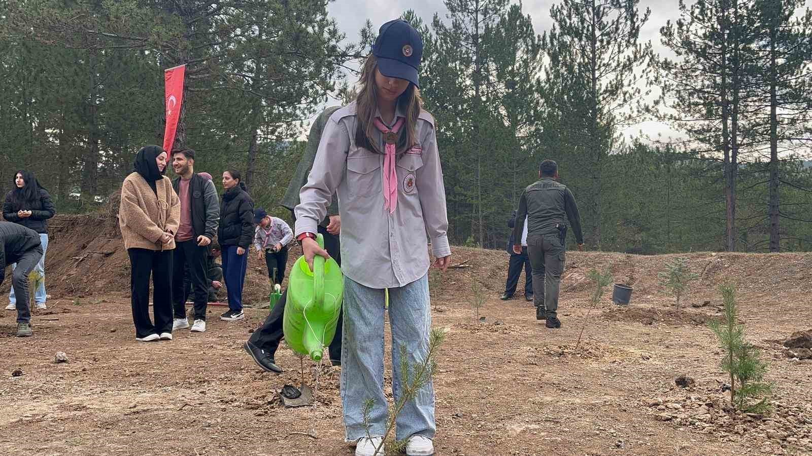 KASTAMONU’NUN İHSANGAZİ İLÇESİNDE ‘MİLLİ AĞAÇLANDIRMA GÜNÜ’ DOLAYISIYLA DÜZENLENEN ETKİNLİKTE...