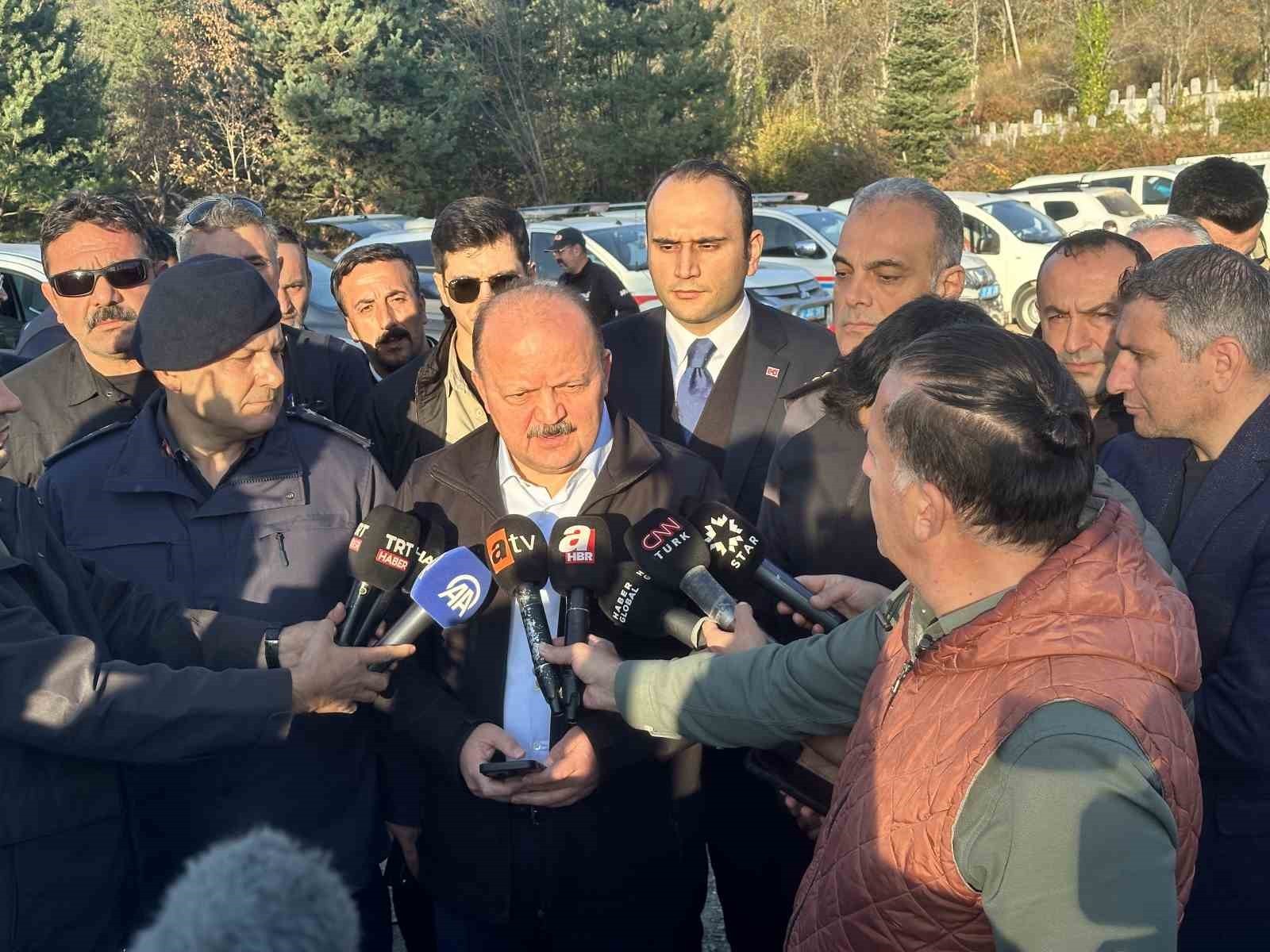 KASTAMONU VALİSİ MEFTUN DALLI, BOZKURT İLÇESİNDE CANSIZ BEDENLERİNE ULAŞILAN ANNE HURİYE HELVACI...