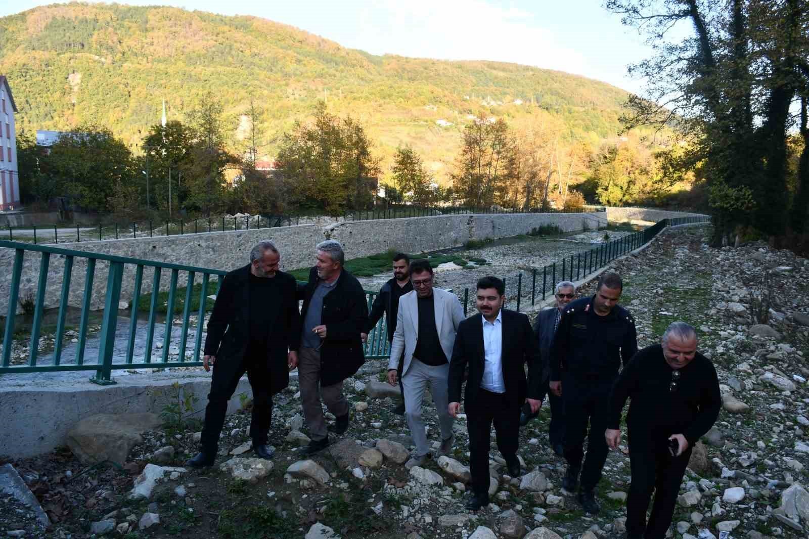 KAYMAKAM KANDEMİR, KÖY ZİYARETLERİNDE VATANDAŞLARLA BULUŞTU TÜRKELİ KAYMAKAMI MUHAMMED CEZMİ...