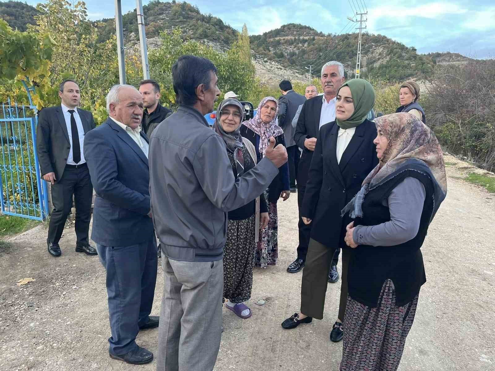 KAYMAKAM KILIÇ KÖY HALKIYLA BİR ARAYA GELDİ