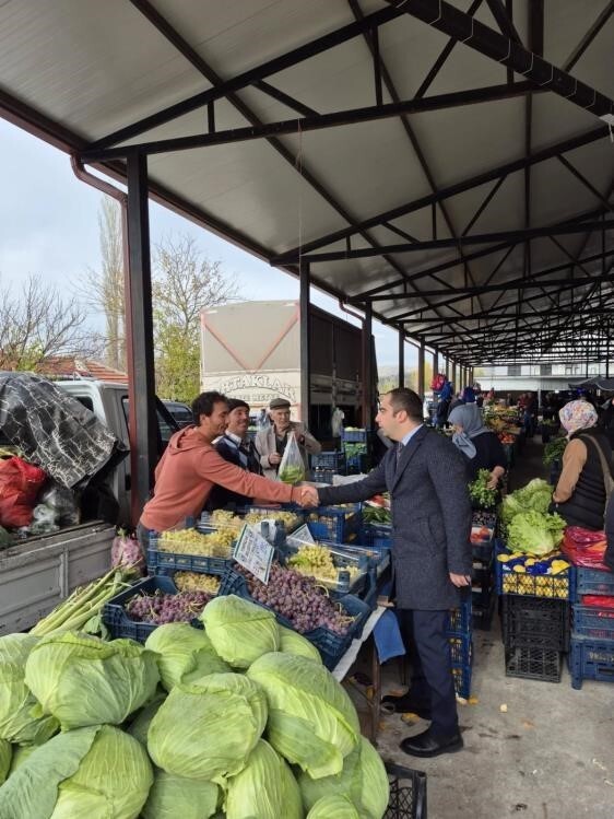KAYMAKAM UÇAR, HALK PAZARINDA VATANDAŞLARLA BULUŞTU
