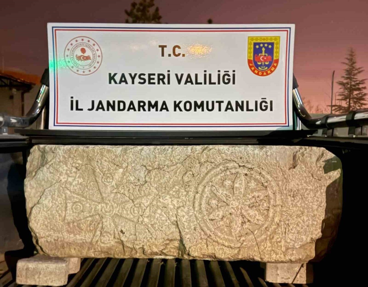 KAYSERİ'NİN YAHYALI İLÇESİNDE JANDARMA EKİPLERİ TARAFINDAN YAPILAN ÇALIŞMALARDA; BİR KİŞİNİN...