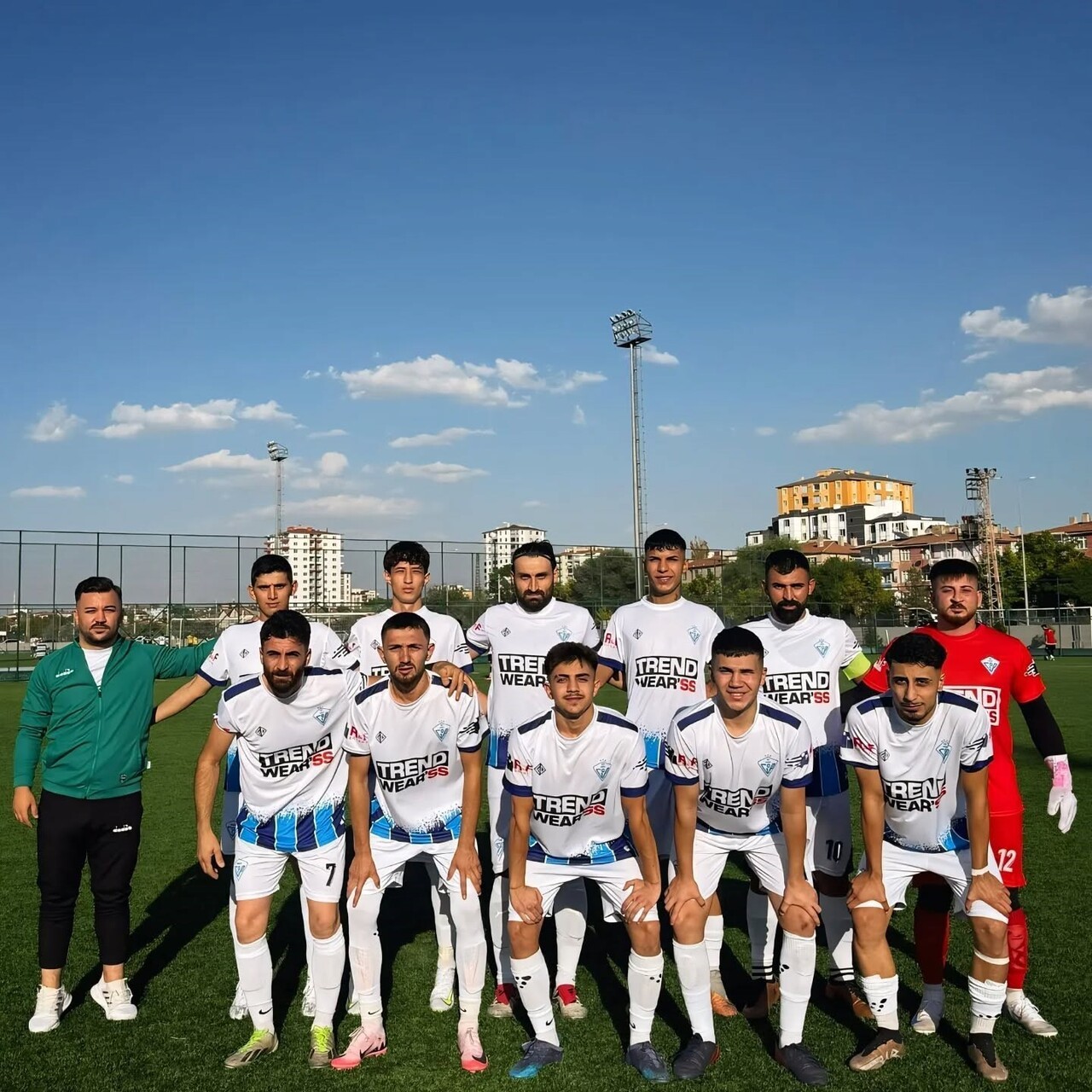 KAYSERİ ŞEKER SÜPER AMATÖR KÜME EKİPLERİNDEN GAZİOSMANPAŞASPOR’DA ANTRENÖR AYKUT ÖZDEN İLE YOLLAR...