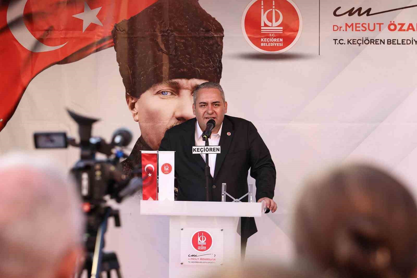 KEÇİÖREN BELEDİYE BAŞKANI MESUT ÖZARSLAN PROGRAMDA BİR KONUŞMA YAPTI