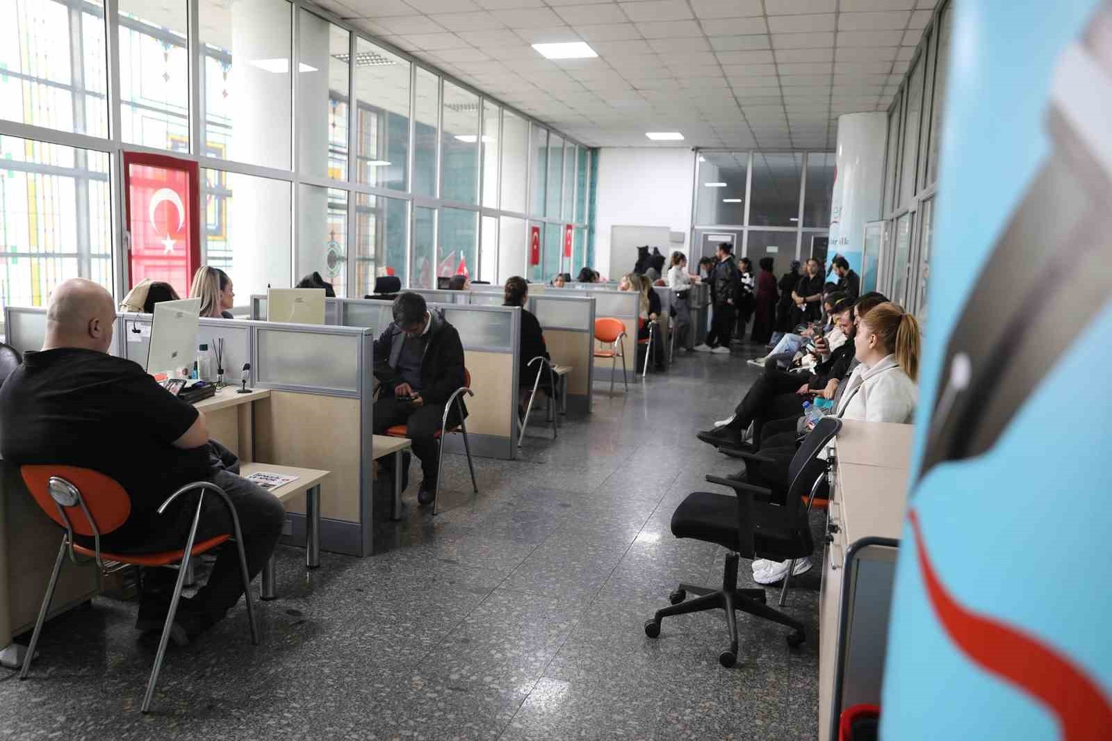 KEÇİÖREN BELEDİYESİ, İSTİHDAM OLANAKLARINI ARTIRMAK AMACIYLA KURDUĞU KARİYER OFİSİ ARACILIĞIYLA...