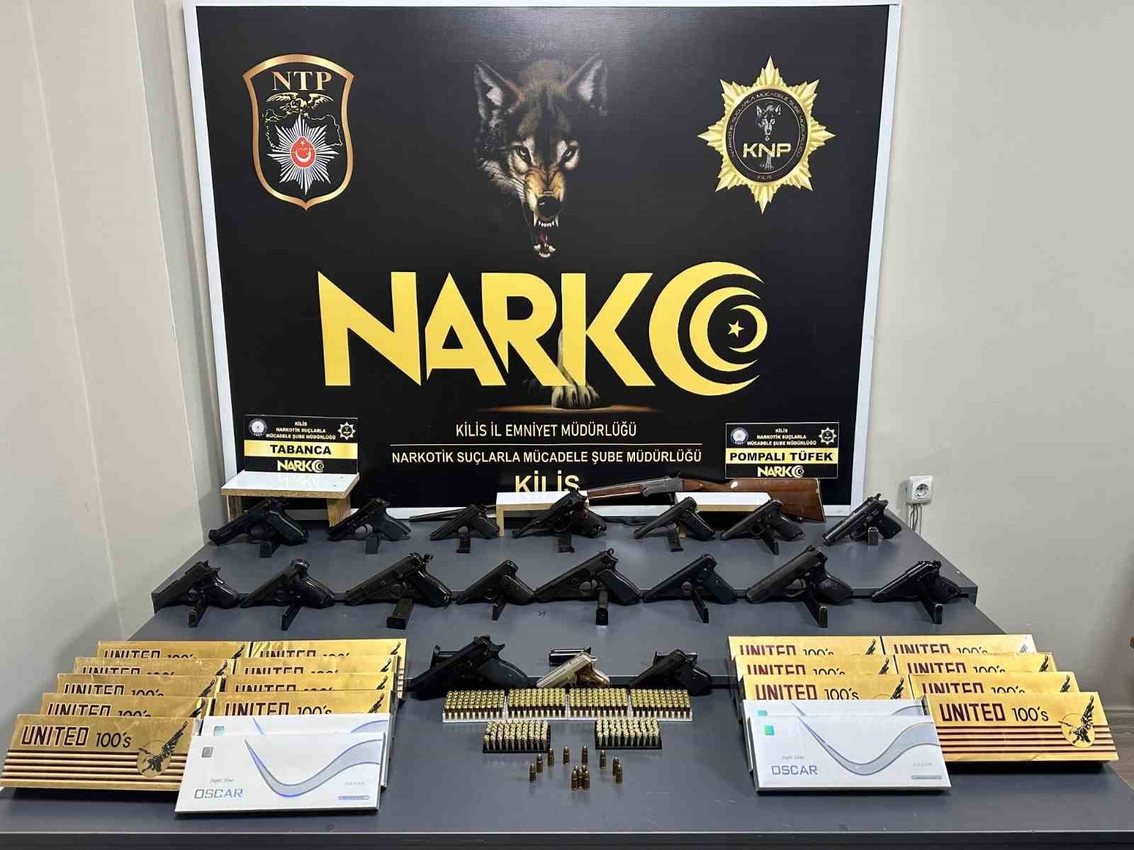 KİLİS’TE TIR VE EVLERDE SİLAH İLE KAÇAK SİGARA ELE GEÇİRİLDİ: 1 TUTUKLAMA