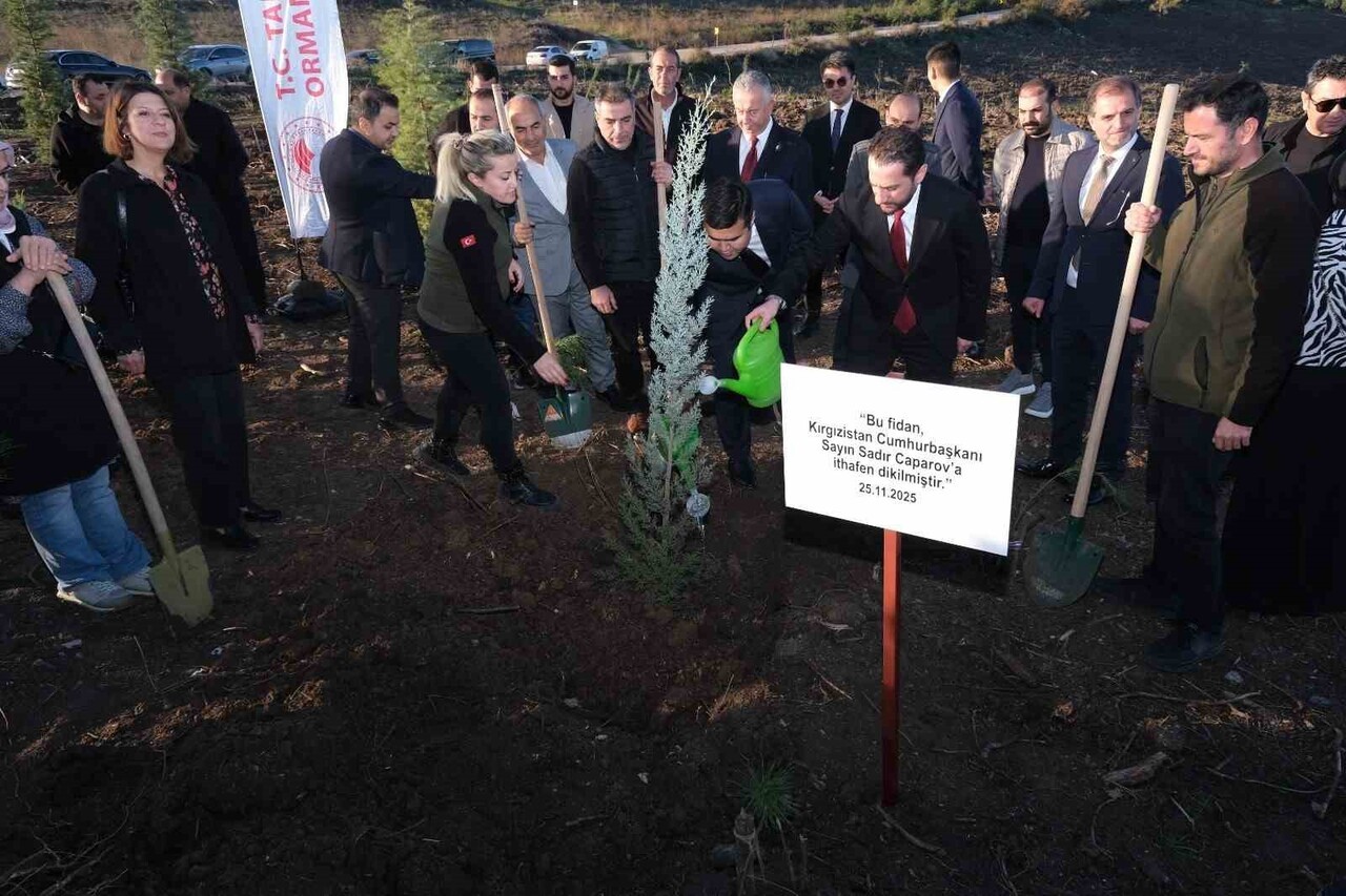 KIRGIZ CUMHURİYETİ İSTANBUL BAŞKONSOLOSU CHYNGYZ TOKTOBEKOV, GÖREVE ATANMASININ ARDINDAN İLK RESMİ...