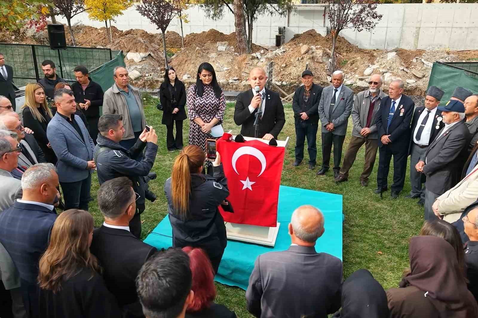 KIRIKKALE’DE, VATAN UĞRUNA CANLARINI FEDA EDEN KAHRAMANLARIN HATIRALARINI YAŞATMAK AMACIYLA...