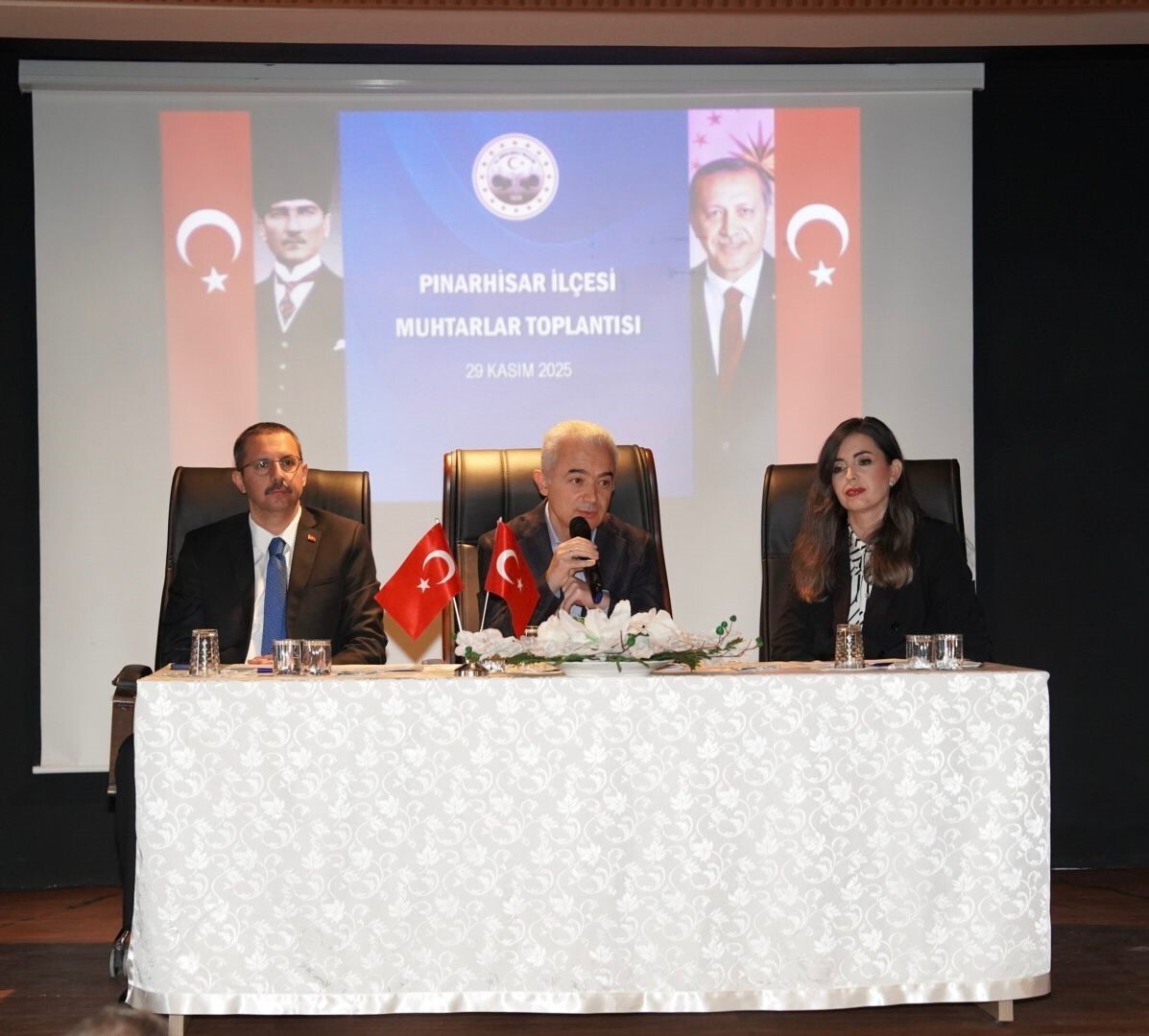 KIRKLARELİ VALİSİ UĞUR TURAN VE PINARHİSAR KAYMAKAMI ENVER ÖZDERİN, MUHTALARIN TALEPLERİNİ...