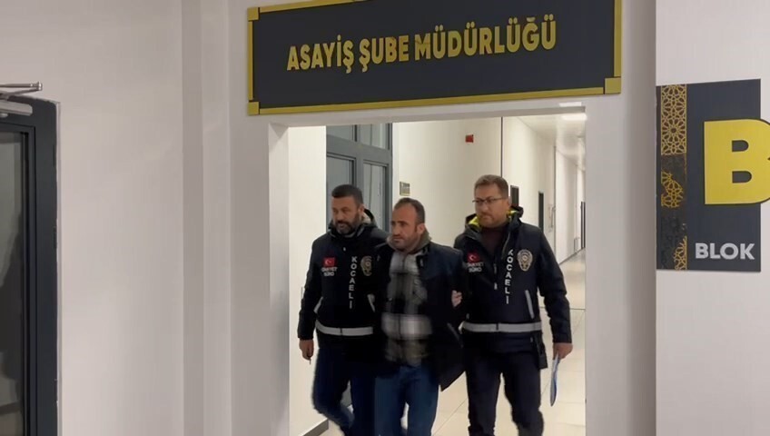 KOCAELİ'DE BOŞANDIKTAN 20 GÜN SONRA ESKİ EŞİNİ RESTORANDA YEMEK YEDİĞİ SIRADA TABANCA İLE ATEŞ...