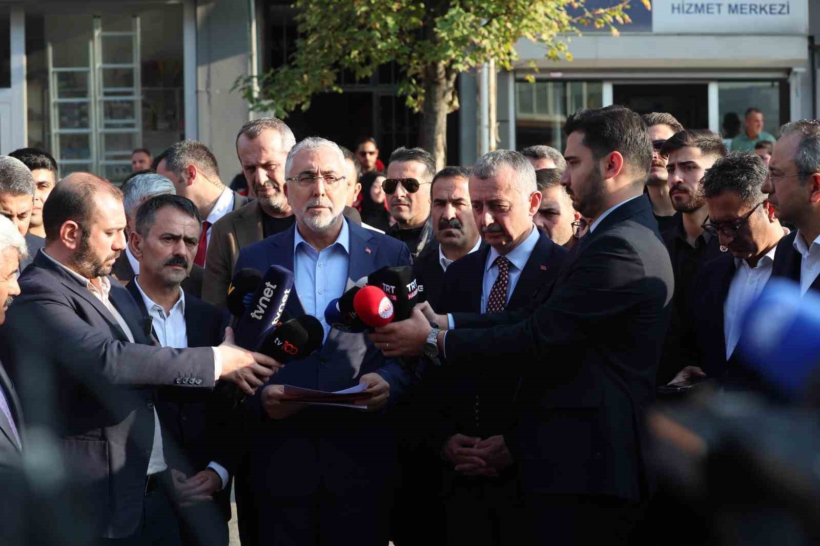 KOCAELİ'NİN DİLOVASI İLÇESİNDE PARFÜM DOLUM TESİSİNDE MEYDANA GELEN YANGINA İLİŞKİN BÖLGEDE...