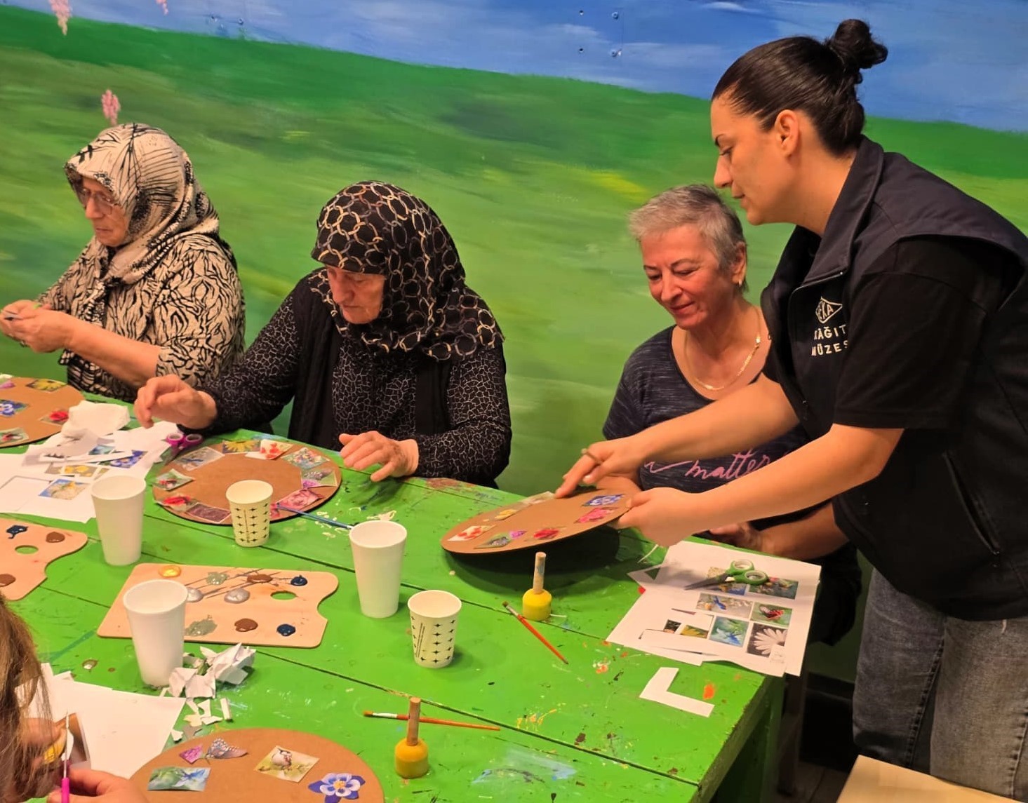 KOCAELİ BÜYÜKŞEHİR BELEDİYESİ BÜNYESİNDE 60 YAŞ VE ÜZERİ VATANDAŞLARA HİZMET VEREN SAYGINLAR...