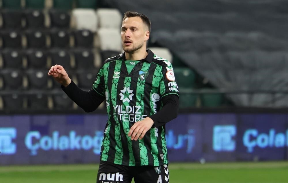 KOCAELİSPOR’DAN ESKİ OYUNCUSU JOSİP VUKOVİC’İN ALACAKLARINA DAİR ‘3 DÖNEM TRANSFER YASAĞI GELDİĞİ’...