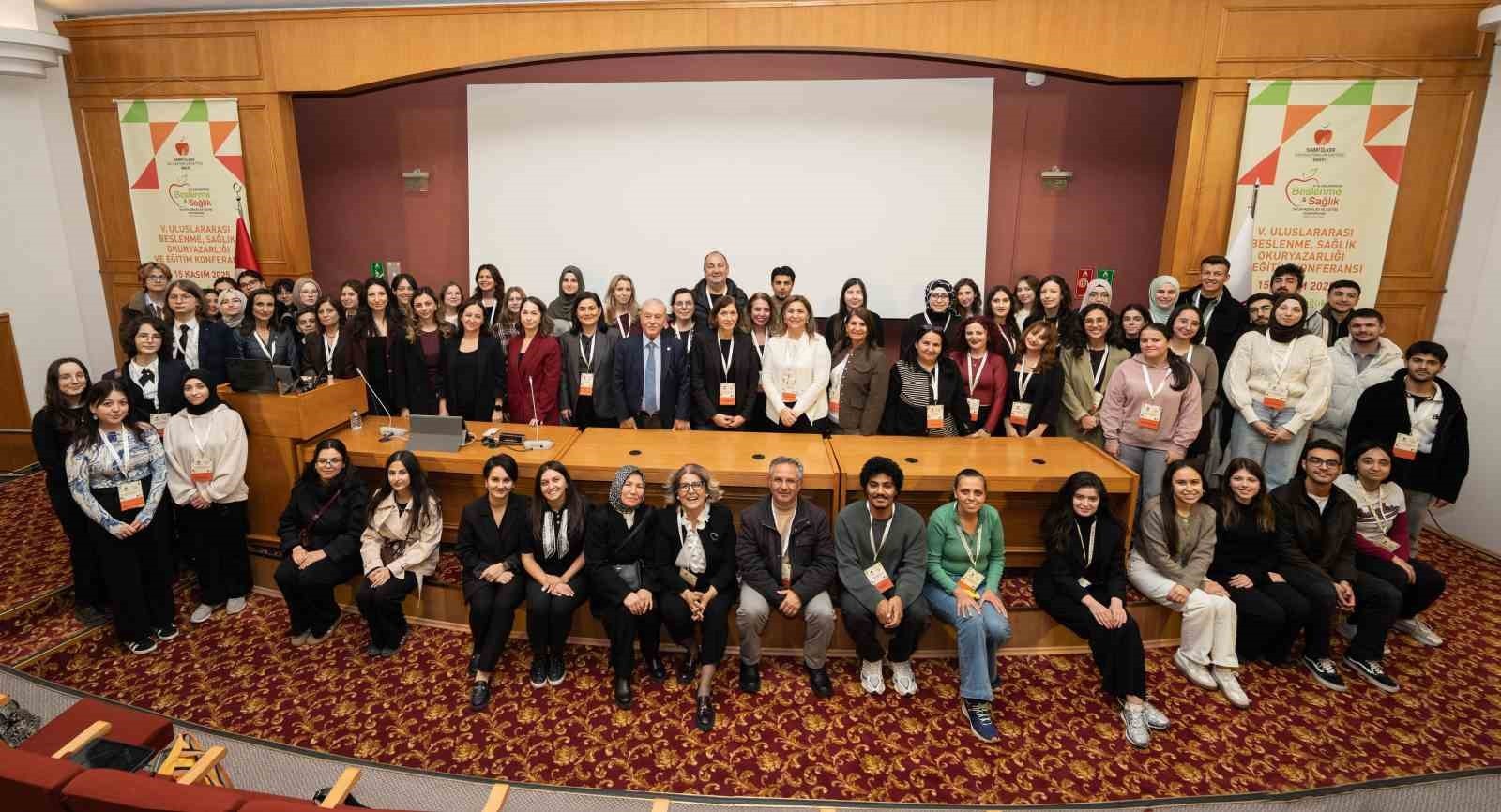 KONFERANSIN BESLENME BİLİNCİNİ ARTIRMAYA DÖNÜK OLARAK KONUMLANDIRILDIĞINI VURGULAYAN SABRİ ÜLKER...