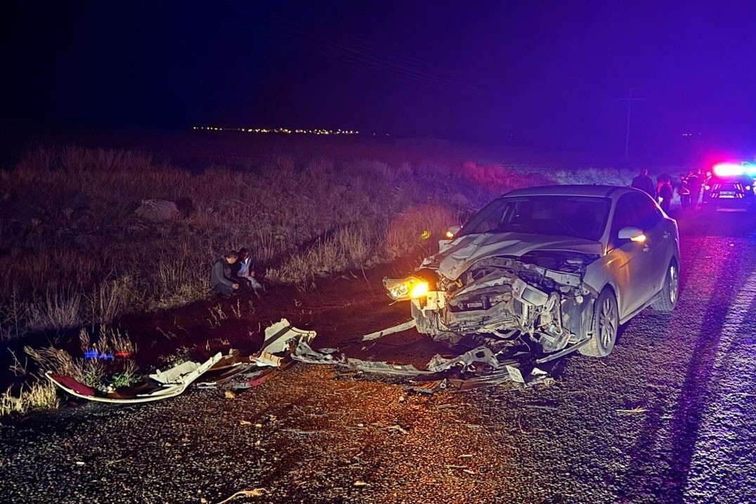 KONYA'NIN BEYŞEHİR İLÇESİNDE MEYDANA GELEN 2 AYRI TRAFİK KAZASINDA 4 KİŞİ YARALANDI.