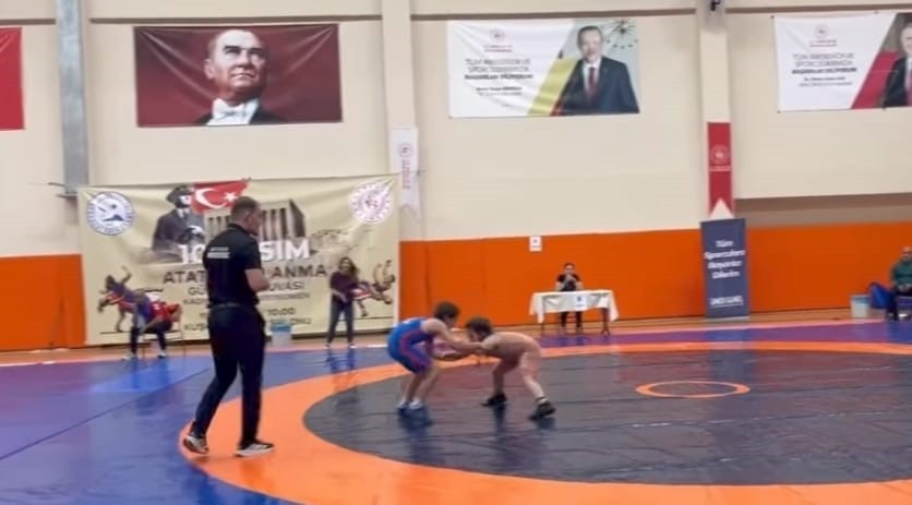KÖYCEĞİZLİ GÜREŞÇİ KIZLAR MADALYALARI TOPLADI