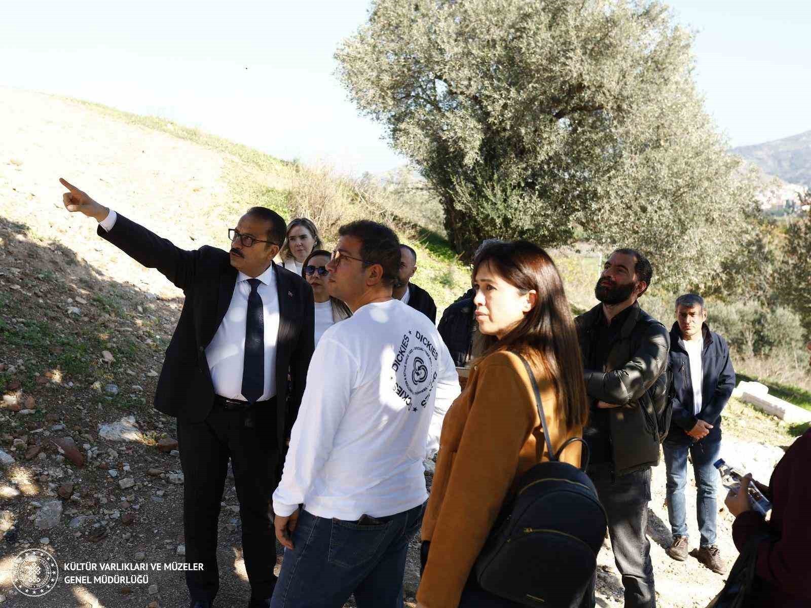 KÜLTÜR VARLIKLARI VE MÜZELER GENEL MÜDÜRÜ BİROL İNCECİKOZ DENİZLİ’DE HİERAPOLİS VE LOADİKYA ANTİK...