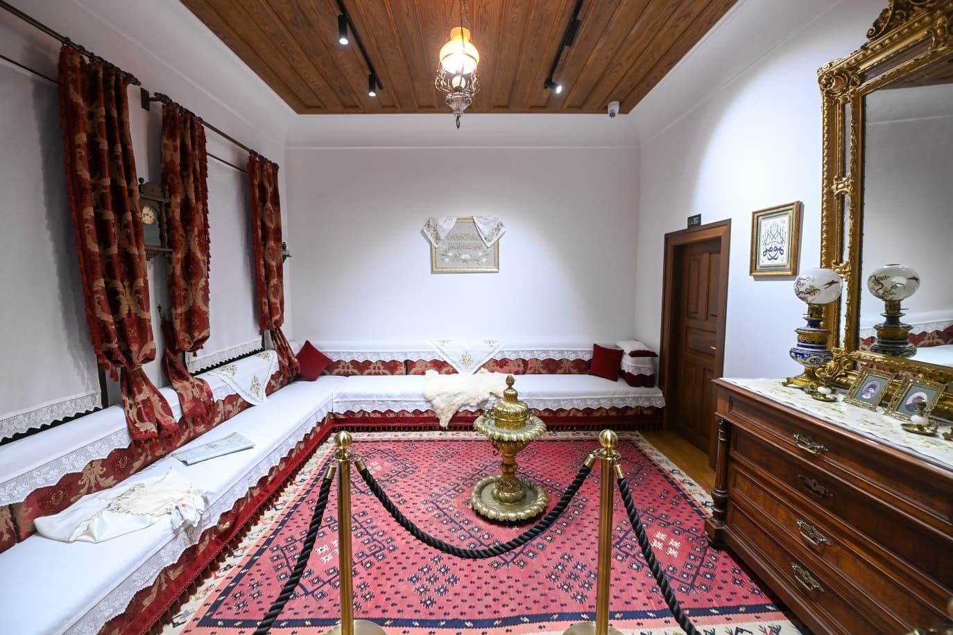 KÜLTÜR VE TURİZM BAKANI MEHMET NURİ ERSOY, İCRA EDİLEN DETAYLI RESTORASYON ÇALIŞMALARININ ARDINDAN...